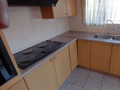 2 bedroom retirement apartment to rent in Arcon Park