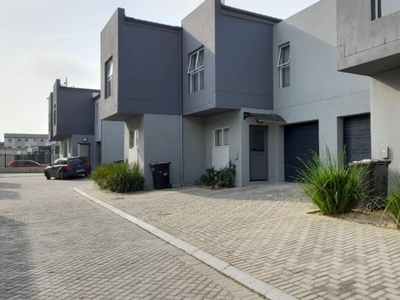 3 Bedroom duplex townhouse - sectional to rent in Parklands East, Blouberg
