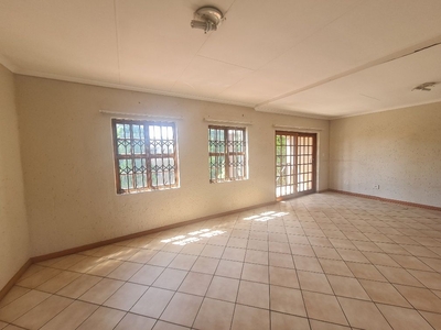 3 Bedroom Sectional Title For Sale in Dowerglen