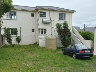 Apartment For Sale In Perridgevale, Port Elizabeth