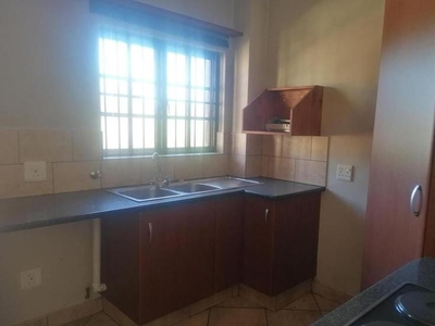 Two Bedroom Apartment for sale in Raslouw