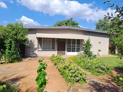 House For Rent In Fichardt Park, Bloemfontein