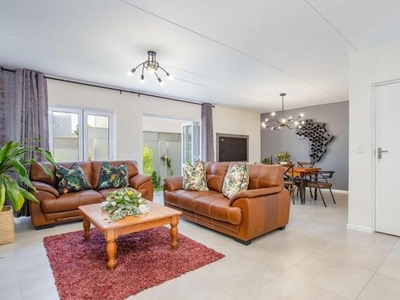 House For Rent In Honeydew Country Estate, Paarl