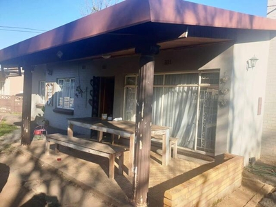 House For Sale In Duncanville, Vereeniging