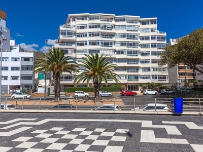 1 bedroom apartment to rent in Sea Point
