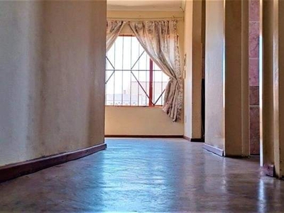 2 Bedroom House For Sale In Ivydale
