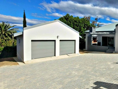 3 Bedroom House For Sale in Swellendam