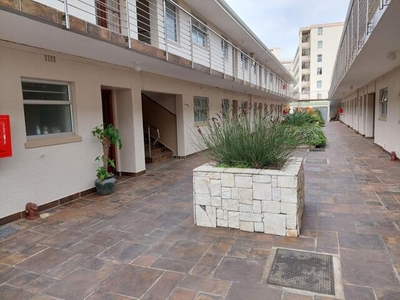 Apartment For Rent In Plumstead, Cape Town