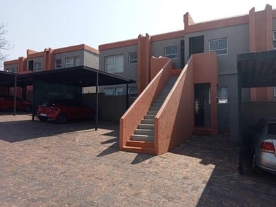 Apartment For Sale In Maraisburg, Roodepoort