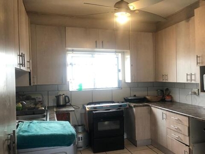 Apartment For Sale In Sydenham, Port Elizabeth