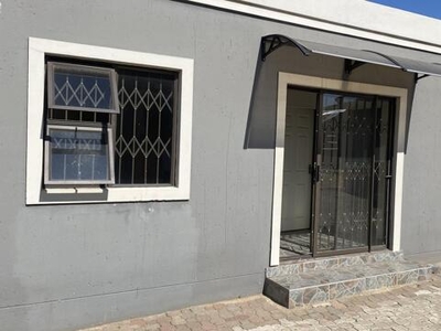 House For Rent In Kibler Park, Johannesburg