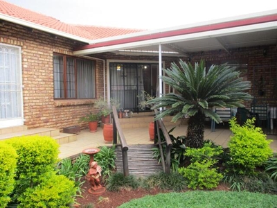 House For Rent In Montana Park, Pretoria