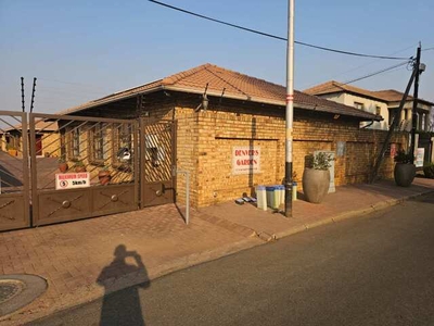 House For Rent In New Redruth, Alberton