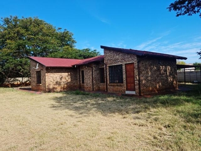 House For Sale In Annlin, Pretoria