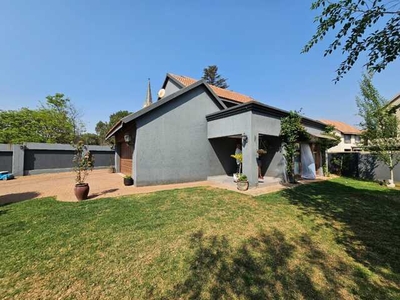 House For Sale In Dalview, Brakpan