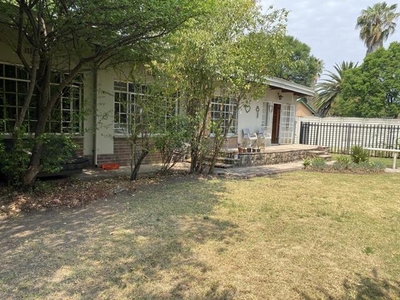 House For Sale In Fontainebleau, Randburg