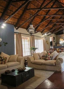 House For Sale In Hennopspark, Centurion