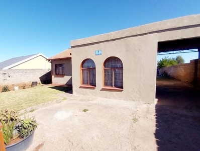 House For Sale In Klipspruit, Soweto