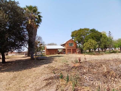 House For Sale In Leeukuil Ah, Polokwane