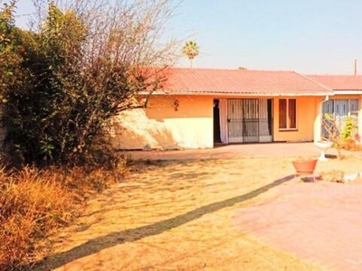 House For Sale In Lombardy East, Johannesburg