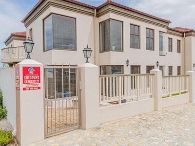 House For Sale In Oceanview Heights, Struisbaai