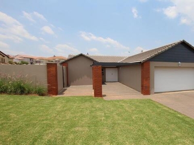 House For Sale In Rietvlei Ridge Country Estate, Pretoria