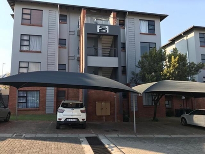 Townhouse For Rent In Oakdene, Johannesburg