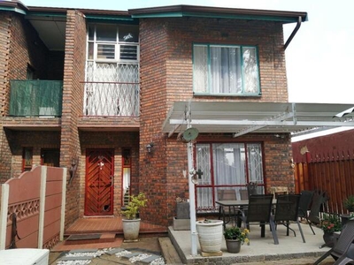 Townhouse For Rent In Primrose East, Germiston