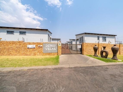 Townhouse For Sale In Freeway Park, Boksburg