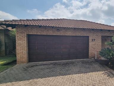 Townhouse For Sale In New Market Park, Alberton