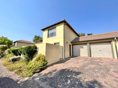 Townhouse For Sale In Northgate, Randburg