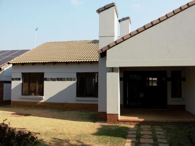 Townhouse For Sale In Rietvallei Park, Centurion