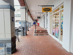 RETAIL SPACE TO LET IN AURORA CENTRE, AURORA