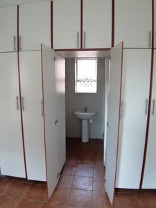 1 Bed Apartment/Flat For Rent Overport Durban