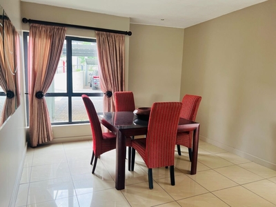 2 Bedroom Apartment in Wendywood For Sale