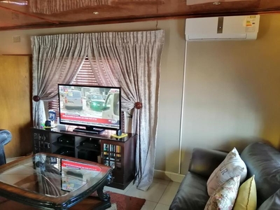 3 Bed House for Sale Phomolong Kimberley