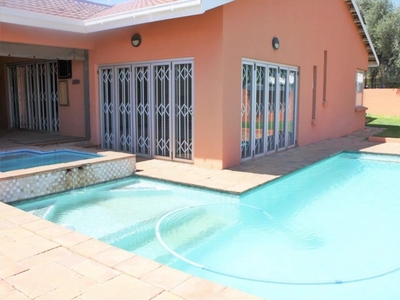 4 Bed House for Sale Hadison Park Kimberley