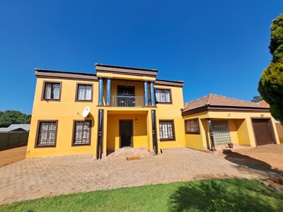 5 Bed House for Sale The Orchards Pretoria North