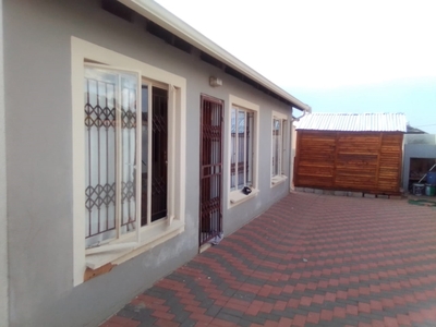 3 Bed House For Rent Rosslyn Pretoria North