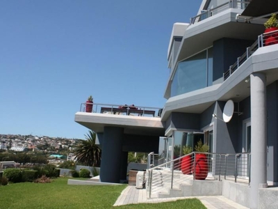 Exclusive Dream Villa with Magnificent sea views on the Garden Route for sale