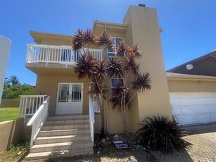 3 Bed Duet in Dana Bay