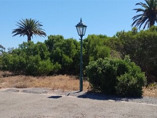 414 m² Land available in Shelley Point