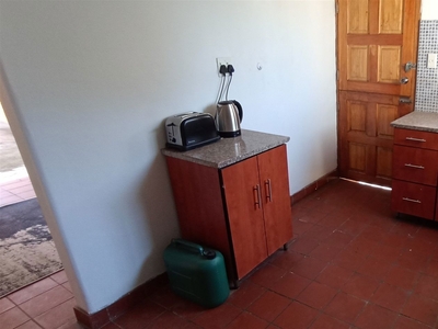 1 bedroom house to rent in Sparks Estate