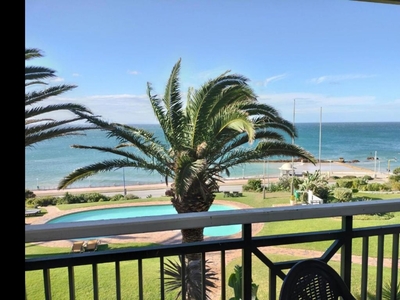 2 bedroom apartment to rent in Summerstrand