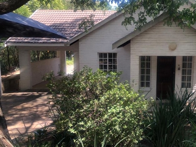 2 Bedroom cottage to rent in Chartwell, Randburg