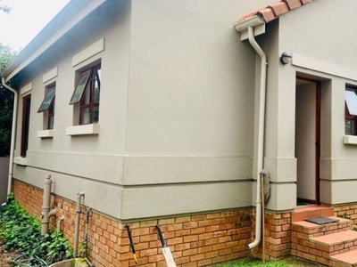 2 Bedroom townhouse - sectional rented in Fourways, Sandton