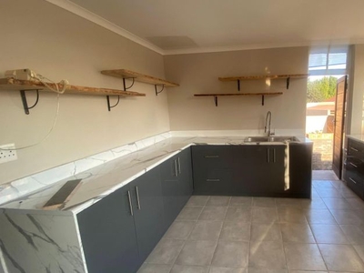 4 Bedroom house to rent in Observatory, Johannesburg