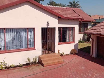 4 Bedroom house to rent in Wentworth Park, Krugersdorp