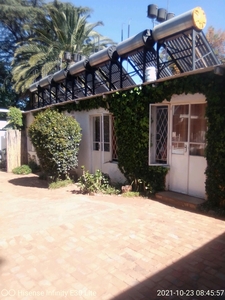 AFFORDABLE LONG TERM ACCOMMODATION AVAILABLE IN ROSEBANK