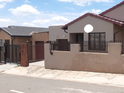 House For Sale in Atteridgeville